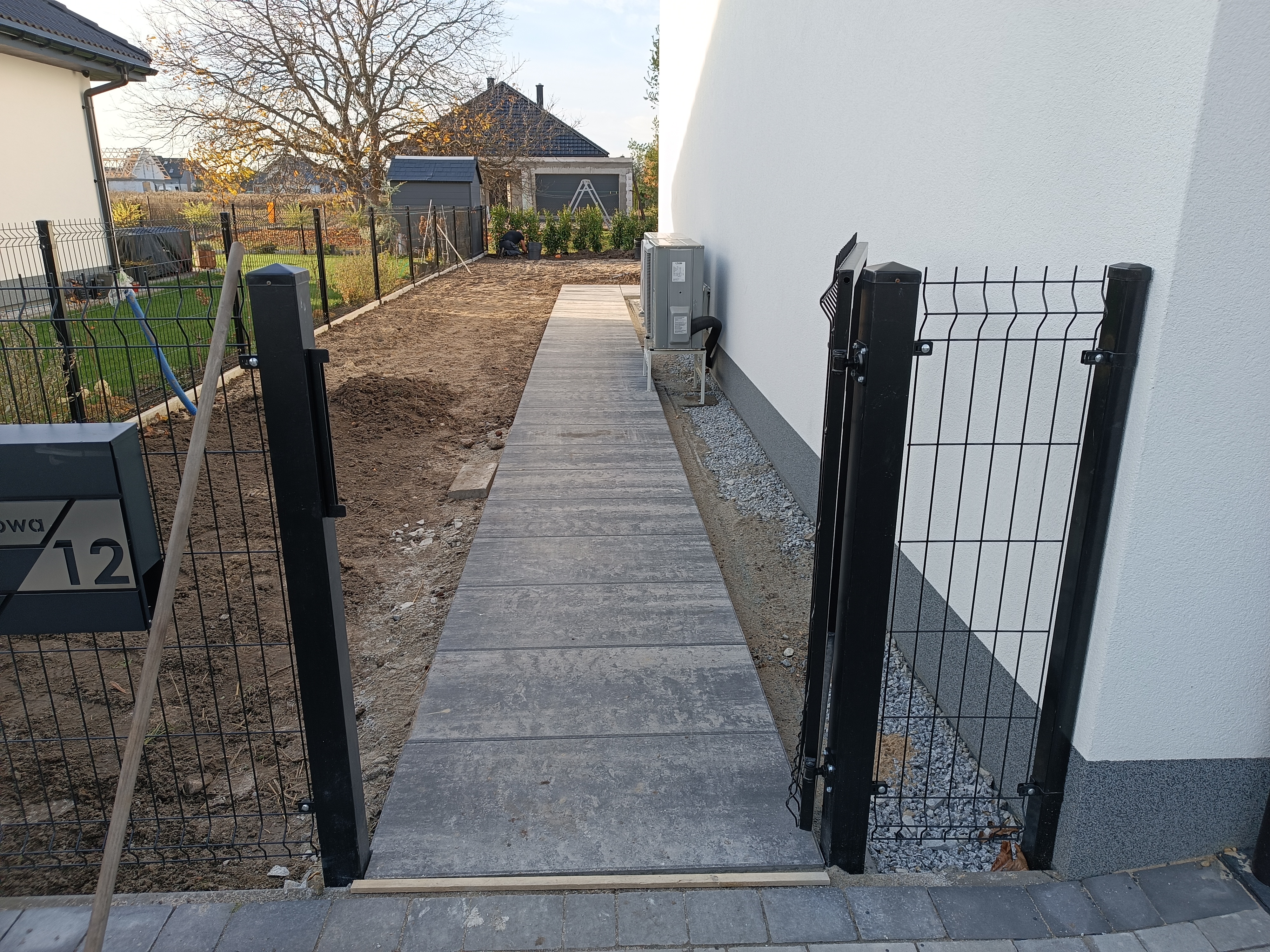 Durapave Brukarstwo – realizacja podjazdu z oświetleniem Wrocław